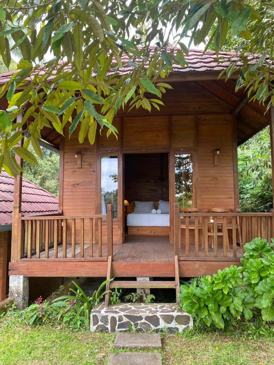 Singaraja Uma D'Nyuh Homestay מראה חיצוני תמונה